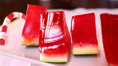 طريقة عمل جيلي البطيخ اللذيذ بخطوات سهلة في المنزل