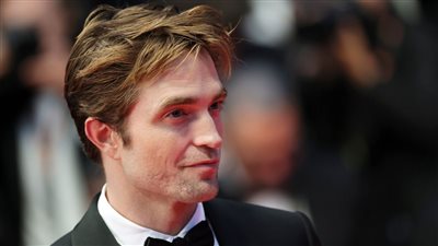 أسباب غياب صديقة روبرت باتينسون سوكي ووترهاوس عنه في مهرجان كان 2025