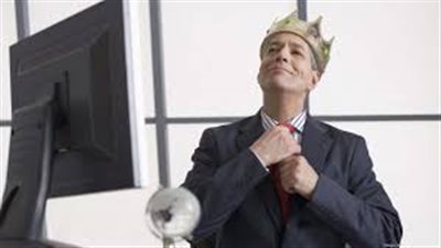 كيف تتعاملين مع زوجك «المغرور» ؟