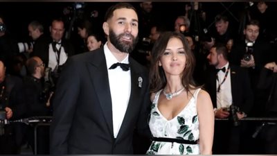 كريم بنزيما يظهر لأول مرة في مهرجان كان مع صديقته لينا خضري 