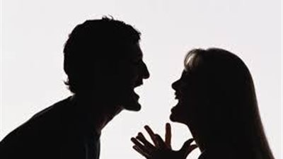 زوجي يعايرني بمرضي النفسي.. ماذا أفعل؟