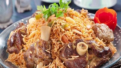  قبل عيد الأضحى.. طريقة عمل كبسة اللحم بالأرز البسمتي