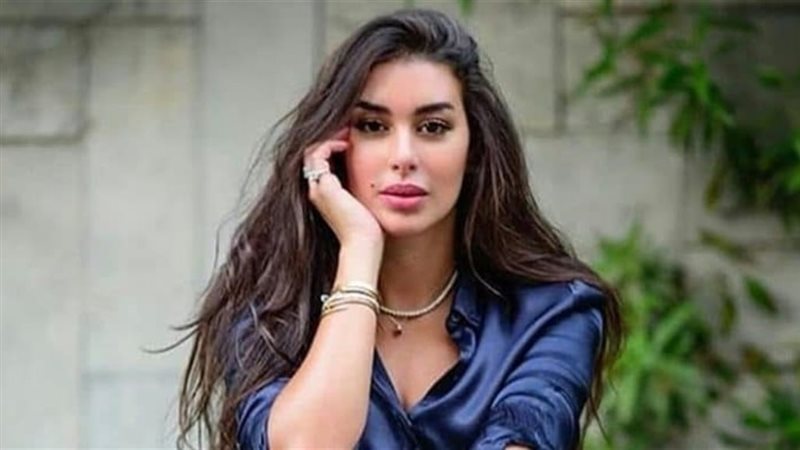 الفنانة ياسمين صبري
