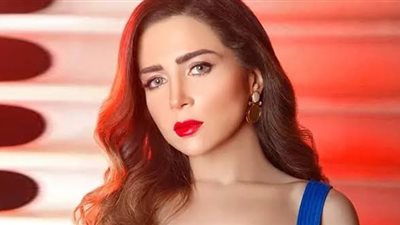 مى عز الدين تتألق في أحدث جلسة تصوير.. هل تعود للمسرح؟ 