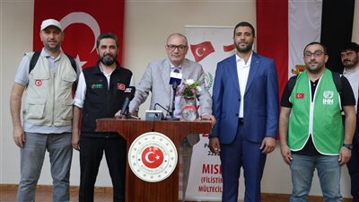 الاحتفال بعيد الأضحى في السفارة التركية بالقاهرة مع عائلات من غزة 