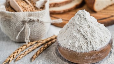 تفسير رؤية الدقيق الأبيض في المنام وعلاقته بسماع الأخبار السارة 