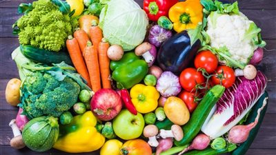 ما هي أهمية الفاكهة والخضروات لصحتنا؟.. وزارة الصحة توضح 5 فوائد هامة