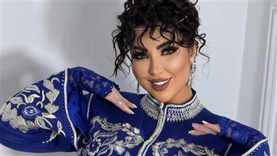 دنيا بطمة تحتفل مع ابنتها غزل بعيد ميلادها بطريقة مبتكرة 