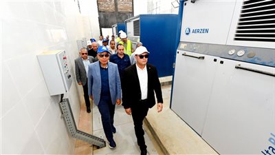 وزير الإسكان ومحافظ المنيا يتفقدان محطة معالجة صرف صحي بمركز مغاغة