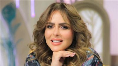 قلل كلامك يكبر مقامك..مها الصغير توجه رسالة غامضة في أحدث ظهور لها