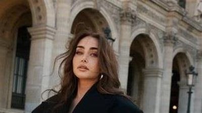 هنا الزاهد تخطف الأنظار بإطلالة ساحرة في باريس خلال عيد الفطر