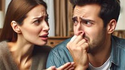 كيف أخبر زوجتي أن رائحة فمها كريهة دون تجريح؟