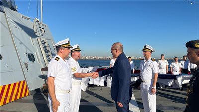 السفينة الحربية التركية بويوكادا تزور ميناء الإسكندرية البحري