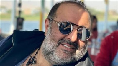 الزيجة السرية والعودة للأولى.. ما لا تعرفه عن حياة سامح عبد العزيز العاطفية