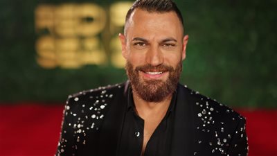 نيقولا معوض يثير الجدل بتصريحاته حول فضل شاكر ويعتذر لاحقًا