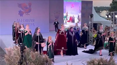 من عُمان إلى روسيا.. أزياء عُمانية تخطف الأنظار على الساحة العالمية