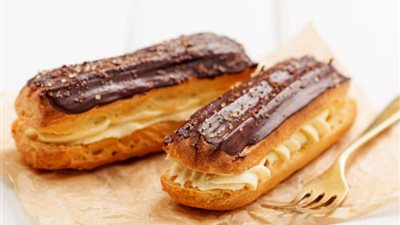 لعشاق الحلويات.. طريقة عمل الإكلير بالكاسترد مثل الجاهز