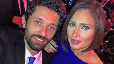 حقيقة انفصال كريم محمود عبد العزيز عن زوجته بعد زواج 14 عام 