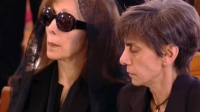 بعد غياب طويل.. الظهور الأول للفنانة فيروز في وداع ابنها زياد الرحباني