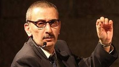 وداع حزين أمام مستشفى فؤاد خوري للفنان زياد الرحباني