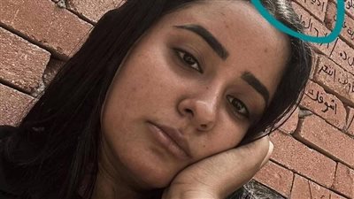 كلمات على قبر إبراهيم شيكا تثير الشك بشأن تجارة الأعضاء.. ما علاقة وفاء عامر؟ 