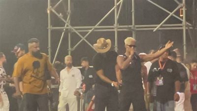 محمد رمضان يلمّح لمحاولة اغتيال بحفله بالساحل: صوت قنبلة.. مش ألعاب نارية