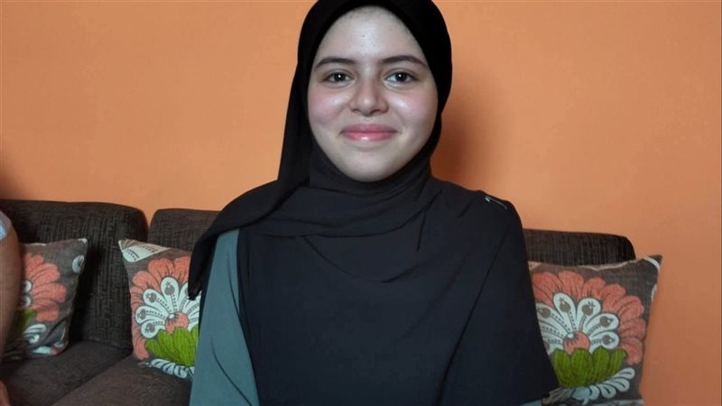 الأولى على الثانوية