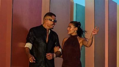 جنى عمرو دياب تتصدر الترند بصحبة والدها وشقيقتها كنزي