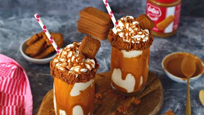 طريقة عمل ميلك شيك اللوتس اللذيذ بطعم أحلي من المحلات