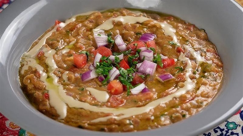الفول المدمس بالطحينة