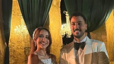 زفاف الرابر الفلسطيني وسام قطب.. والعروس سارة سامي تتألق بإطلالتين ملكيتين (صور)