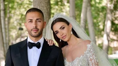 زينة قطامي وسيلو صعب يقضيان شهر عسلهما على يخت بأنغام عمرو دياب