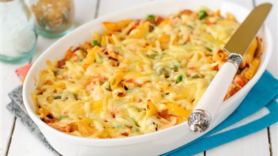 سهلة  ولذيذة .. طريقة عمل مكرونة بشاميل بالتونة في مطبخك