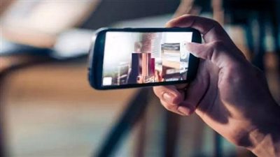 جريمة تهز القاهرة.. عامل كافيه يستغل هاتفه لتصوير السيدات خلسة