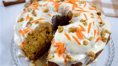 صحية ولذيذة.. طريقة عمل كيكة الجزر بخطوات سهلة  