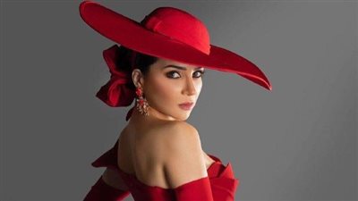 مي عز الدين تكشف أسرار حياتها: أعيش مع ذكريات أمي وما زلت أبحث عن النصيب