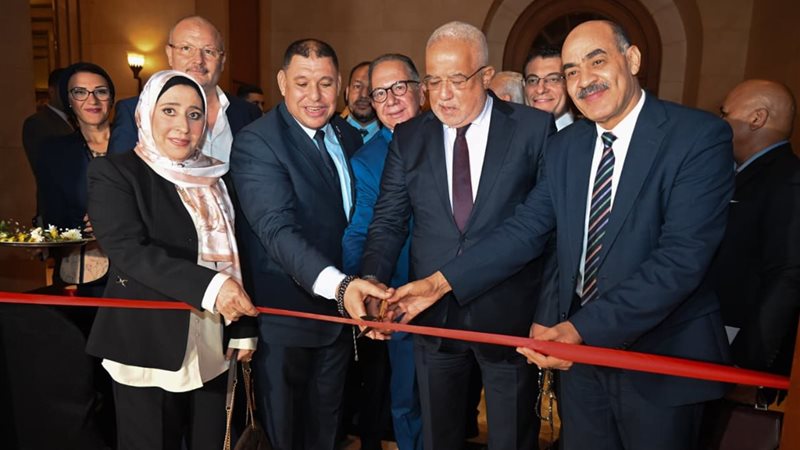 السياحه