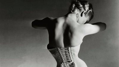 فقدت عذريتي بسبب خطيبي وفي ليلة الدخلة أنكر