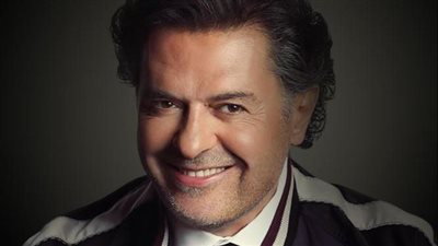 راغب علامة يتعرض لحملة إساءة إلكترونية… ومكتبه الإعلامي يرد بالقانون