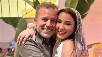 شريف منير يحتفل بارتداء ابنته أسماء الحجاب: “ربنا يثبتك يا حبيبتي”