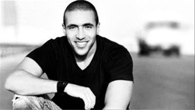 وفاة المطرب الشاب عمرو ستين وصديقه محمود العسيلي ينعيه