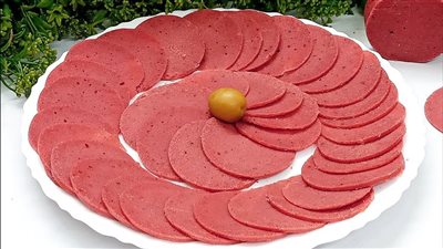 قبل دخول المدارس.. طريقة عمل اللانشون بمكونات إقتصاية وطعم أحلي من الجاهز 