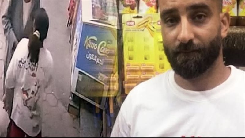 هايدي مع صاحب كشك