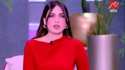 ياسمين عز تثير الجدل بدفاعها عن الأهلي وهجومها على الساخرين