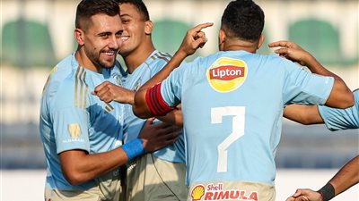 الأهلي يهزم حرس الحدود بصعوبة في الدوري المصري