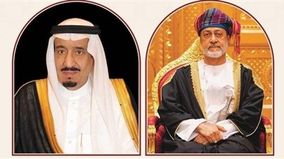 سلطان عمان يعزي خادم الحرمين في وفاة المفتي العام للمملكة