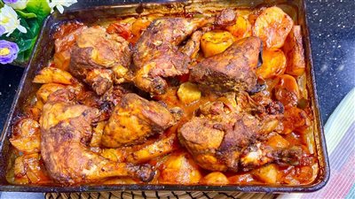 سهلة  ولذيذة .. طريقة عمل  صينية الدجاج بالبطاطس في مطبخك