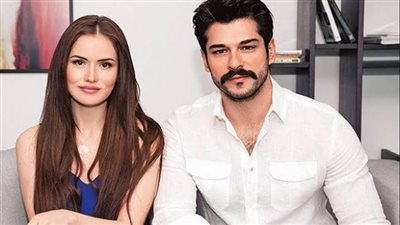 بوراك أوزجيفيت وفهرية أفجان يردان على انفصالهما