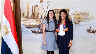 صوفيا هلال.. أصغر سفيرة لمبادرة «شباب بلد» في ضيافة وزيرة التخطيط 