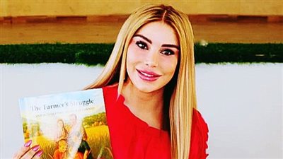 الدكتورة سارة السهيل تقدم قراءة قصصية للأطفال خلال افتتاح مكتبة في كلية البطريركية الوطنية بالأشرفية